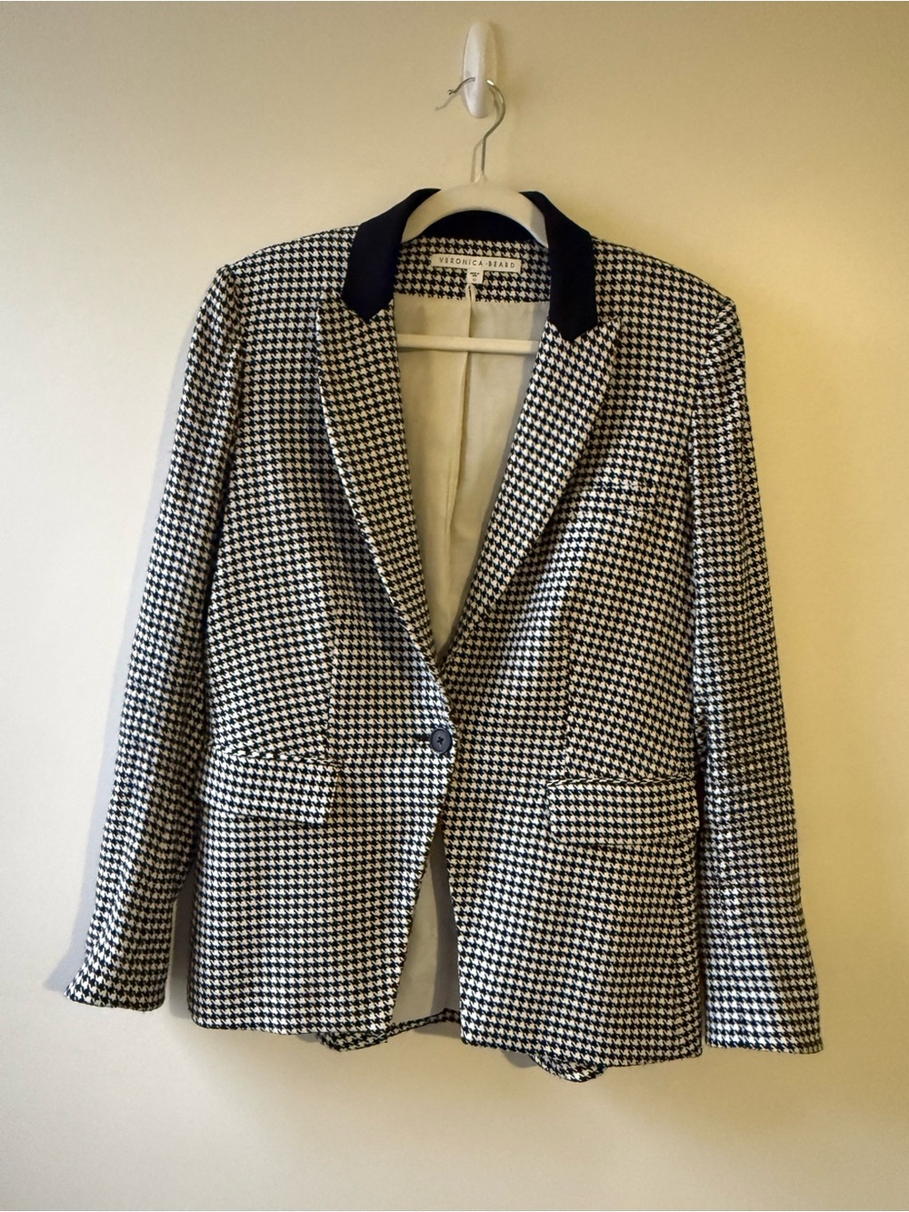 Veronica Beard Black & White Houndstooth Single-Button Blazer